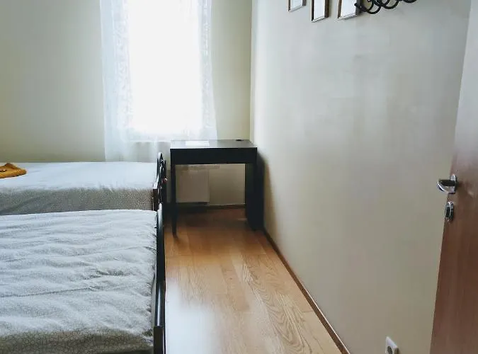 Apartment 3 Bedroom In *