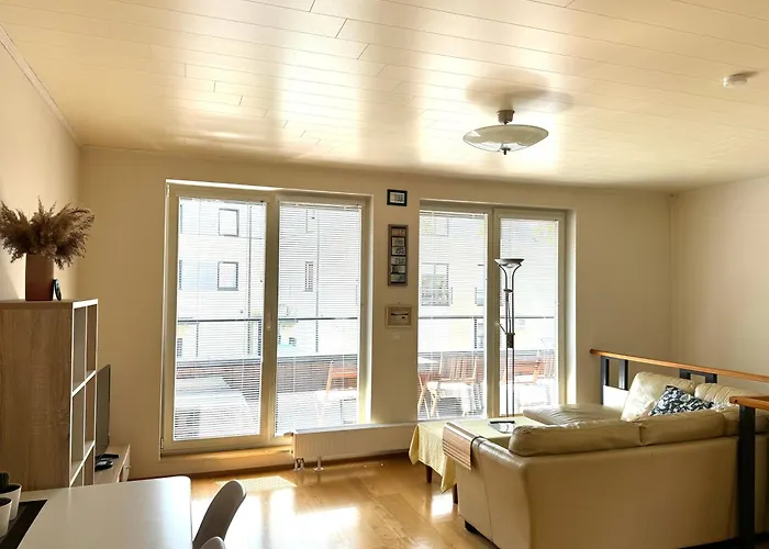 Apartment 3 Bedroom In *